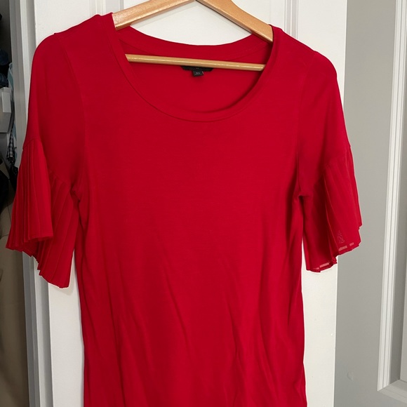 CLOSET CLEAN-OUT ! Banana Republic tee - Picture 1 of 4